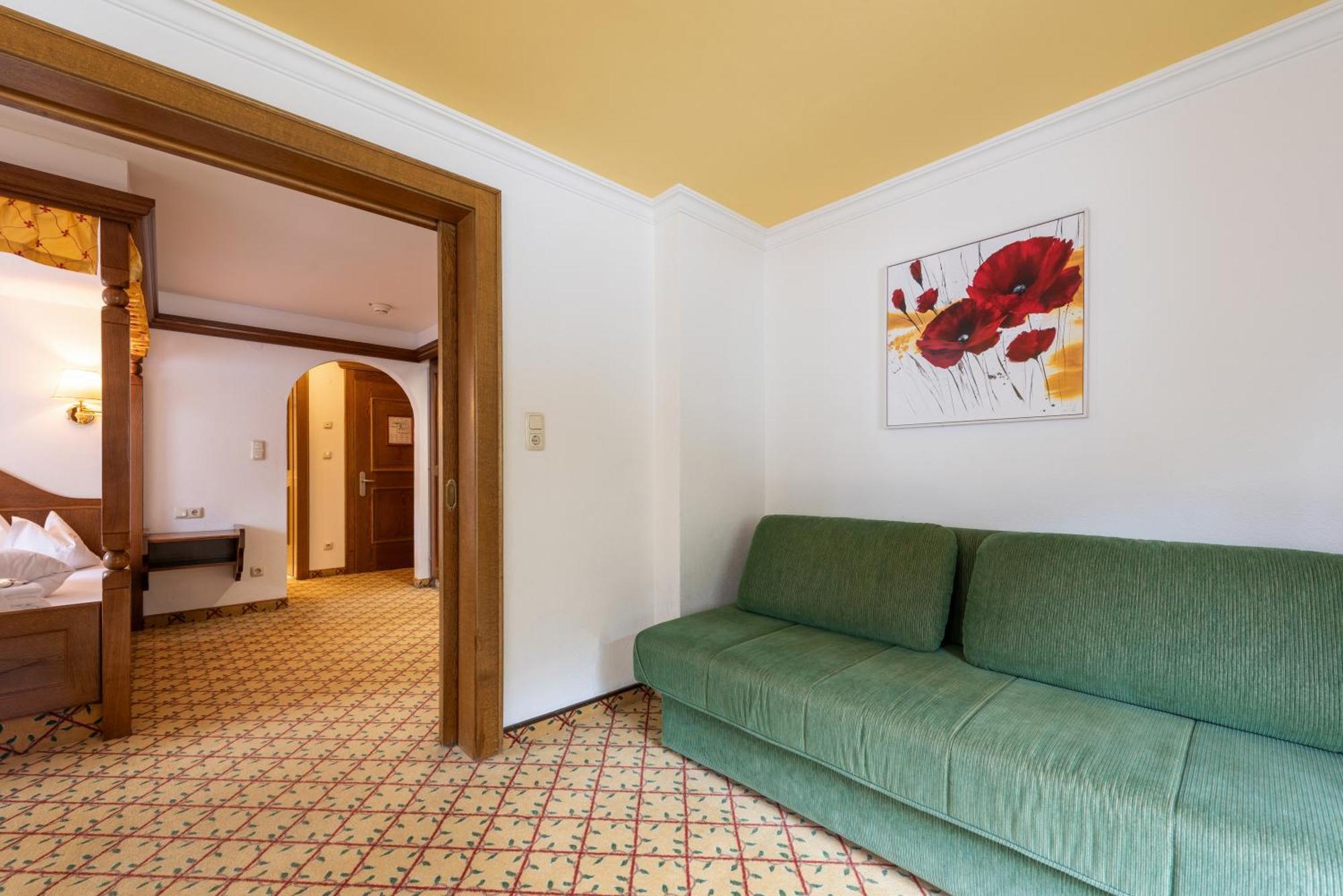 Arlberg Hotel 4*